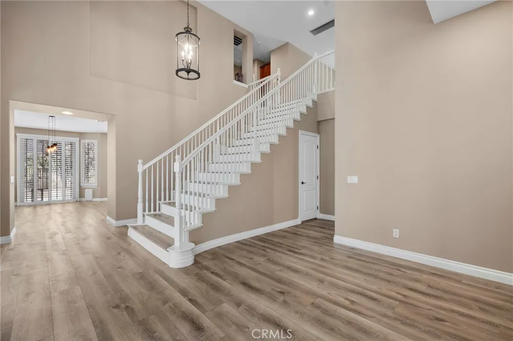 24027 Semillon Murrieta, CA 92562