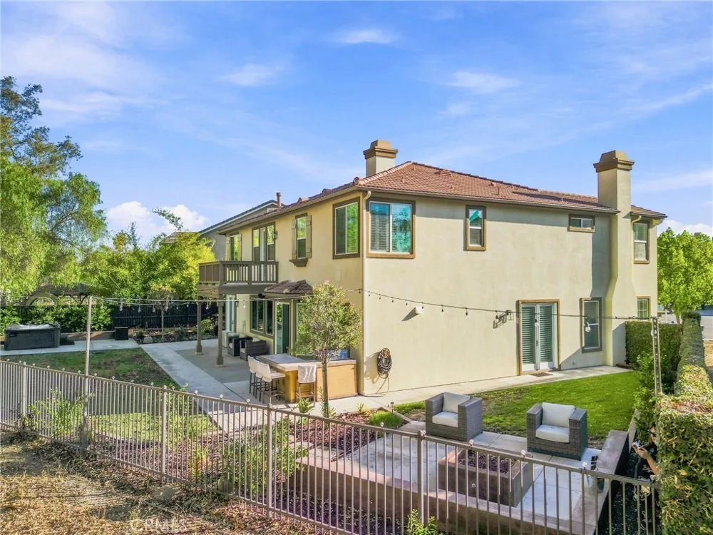 24027 Semillon Murrieta, CA 92562