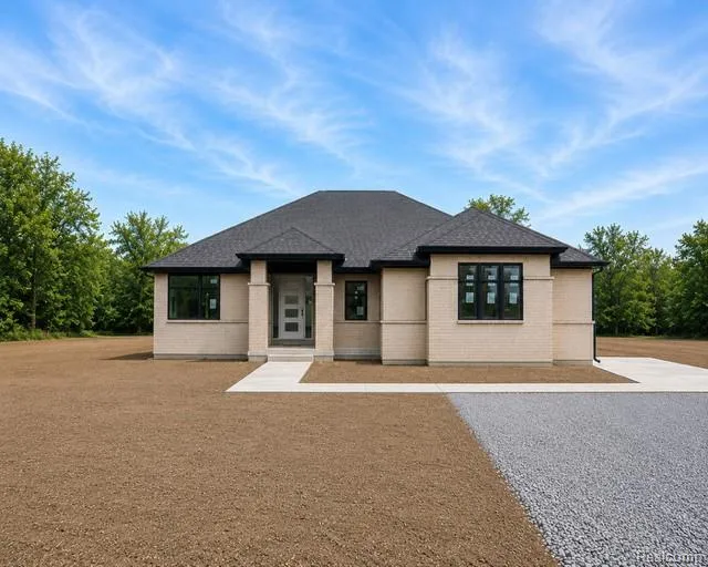 5 DAISY LANE Almont Township, MI 48003
