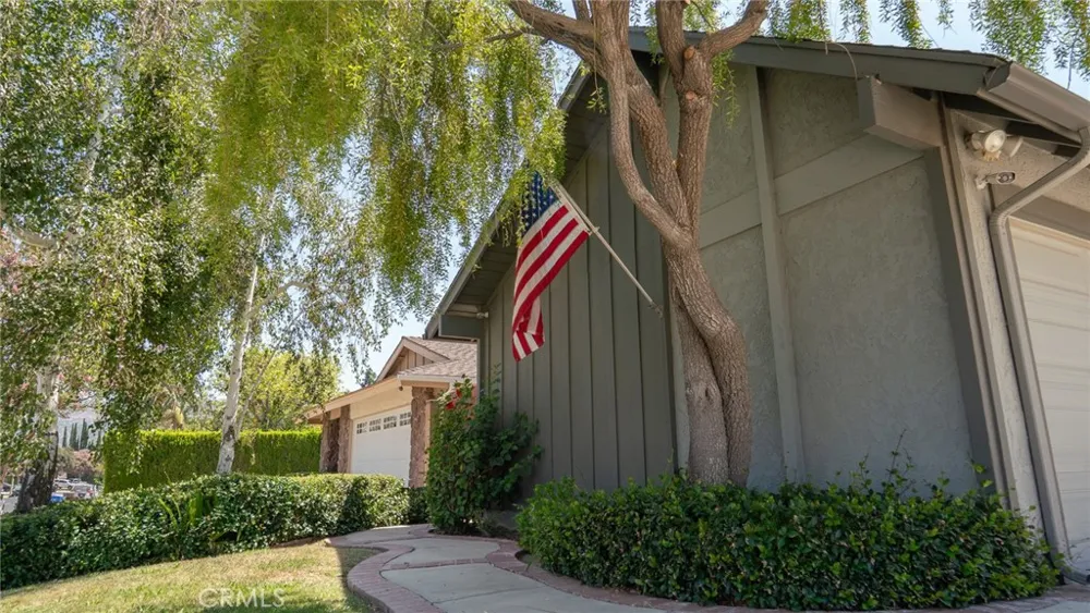 6050 E Malton Avenue Simi Valley, CA 93063