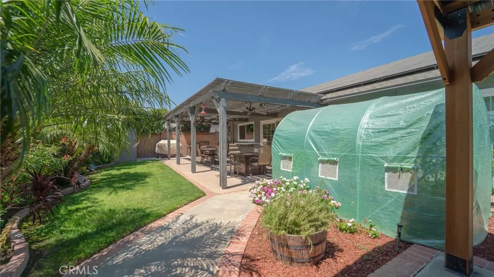 6050 E Malton Avenue Simi Valley, CA 93063