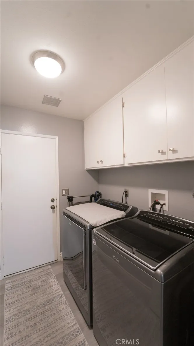 6050 E Malton Avenue Simi Valley, CA 93063