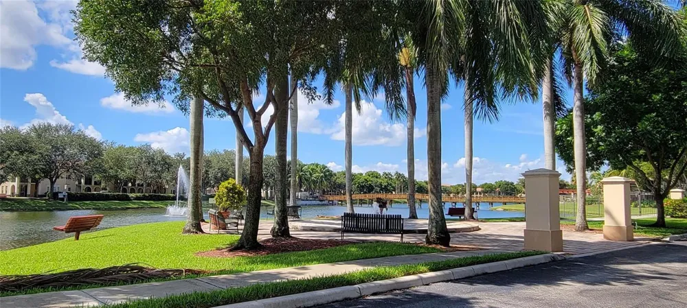 2496 CENTERGATE DRIVE #203 Miramar, FL 33025