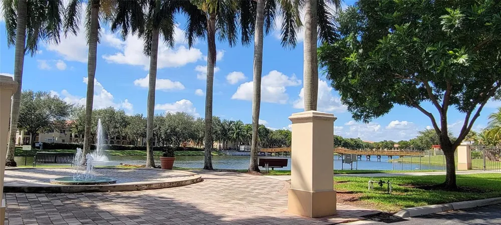 2496 CENTERGATE DRIVE #203 Miramar, FL 33025