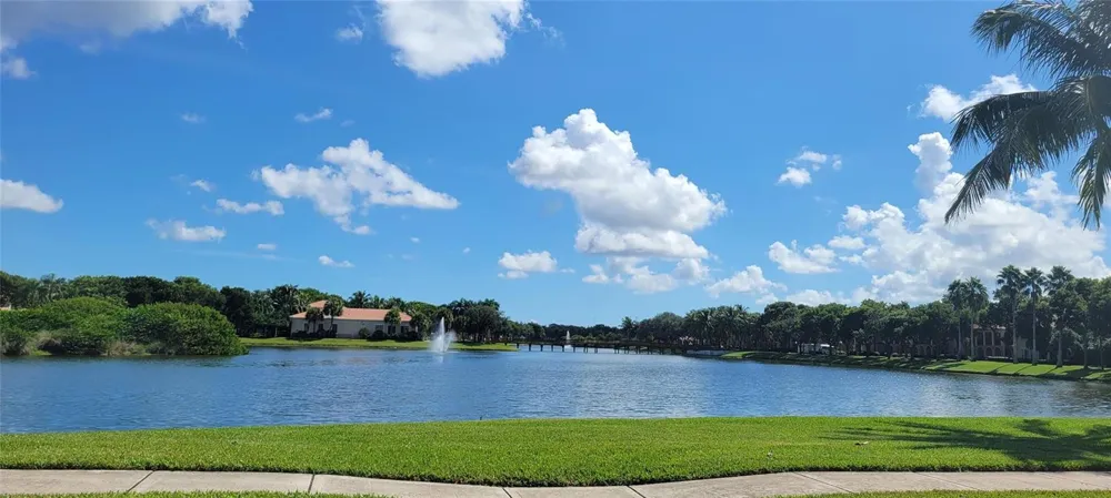 2496 CENTERGATE DRIVE #203 Miramar, FL 33025