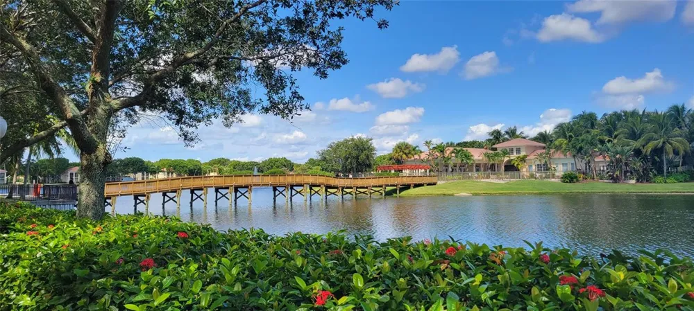 2496 CENTERGATE DRIVE #203 Miramar, FL 33025