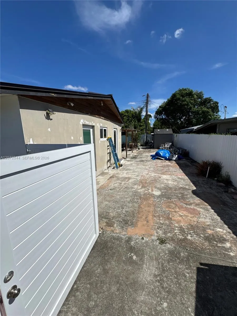 5500 NW 178th Ter Miami Gardens, FL 33055