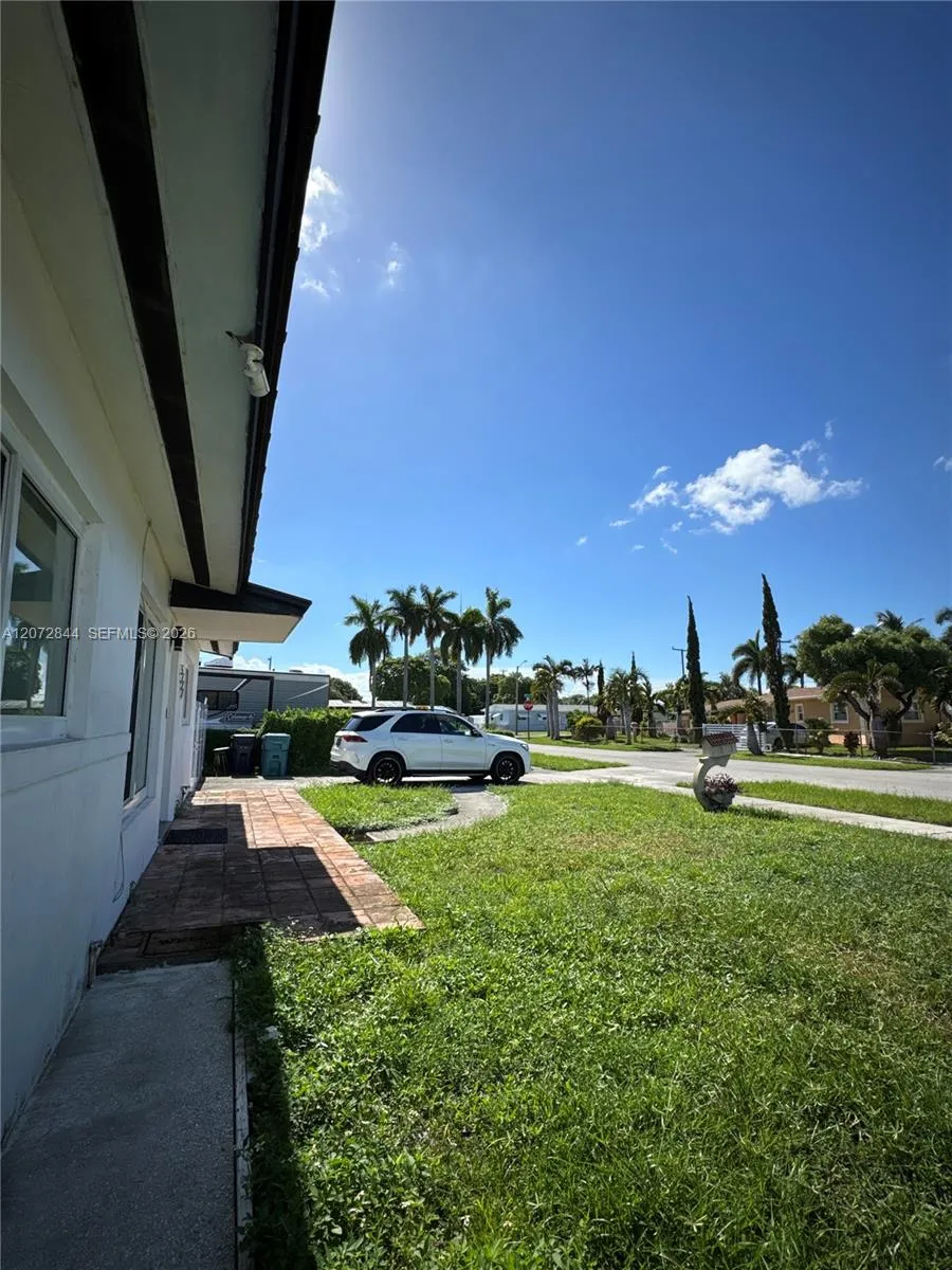 5500 NW 178th Ter Miami Gardens, FL 33055