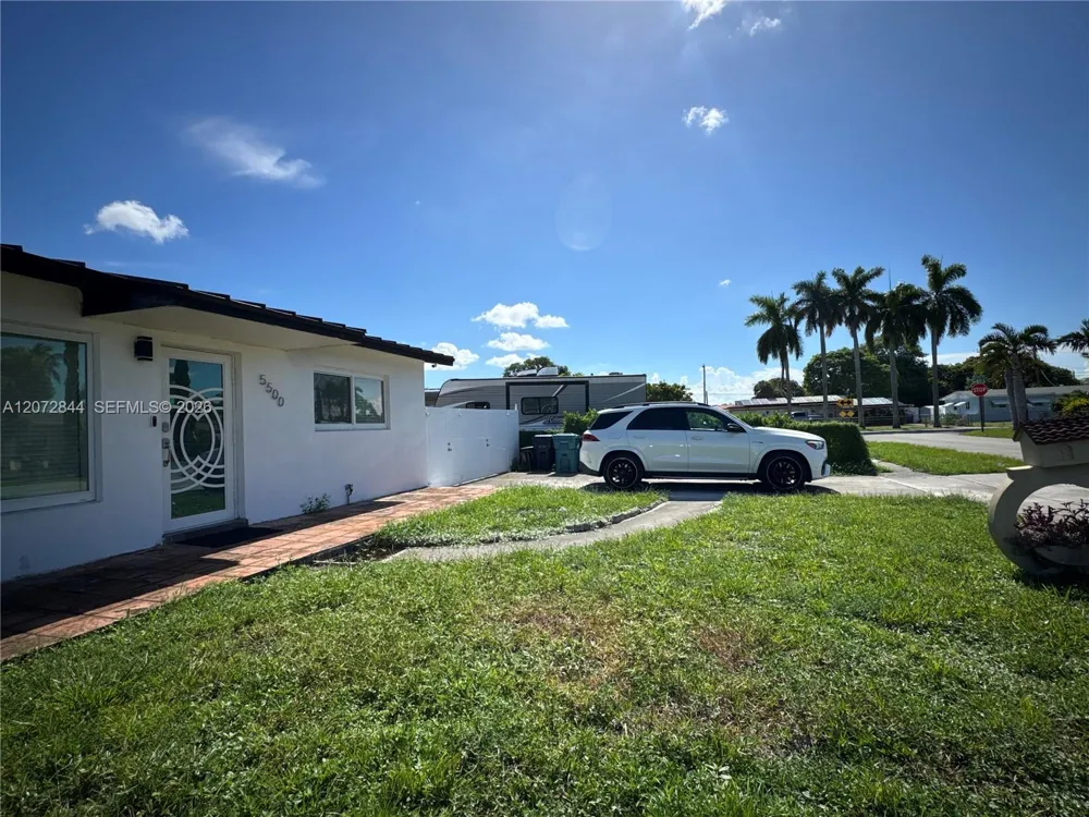 5500 NW 178th Ter Miami Gardens, FL 33055