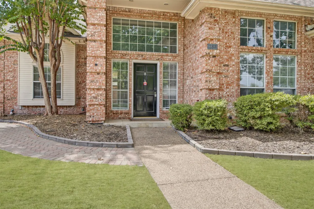 247 Park Valley Drive Coppell, TX 75019