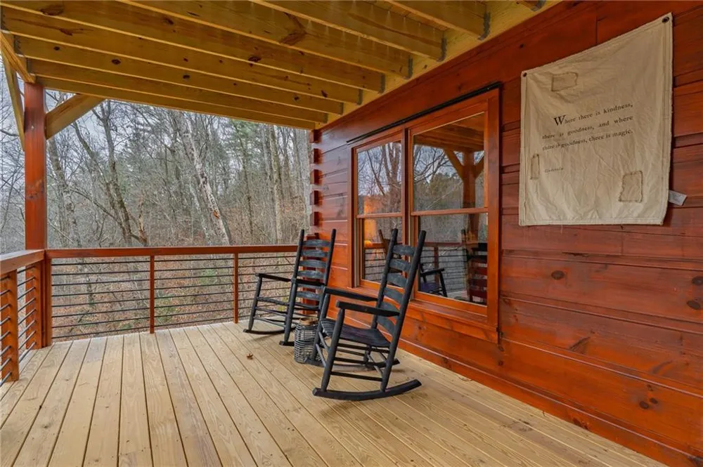138 Rhondas Way Ellijay, GA 30540