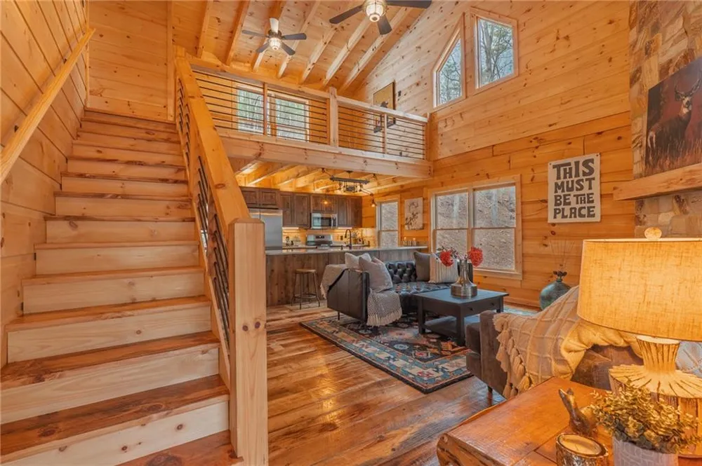 138 Rhondas Way Ellijay, GA 30540