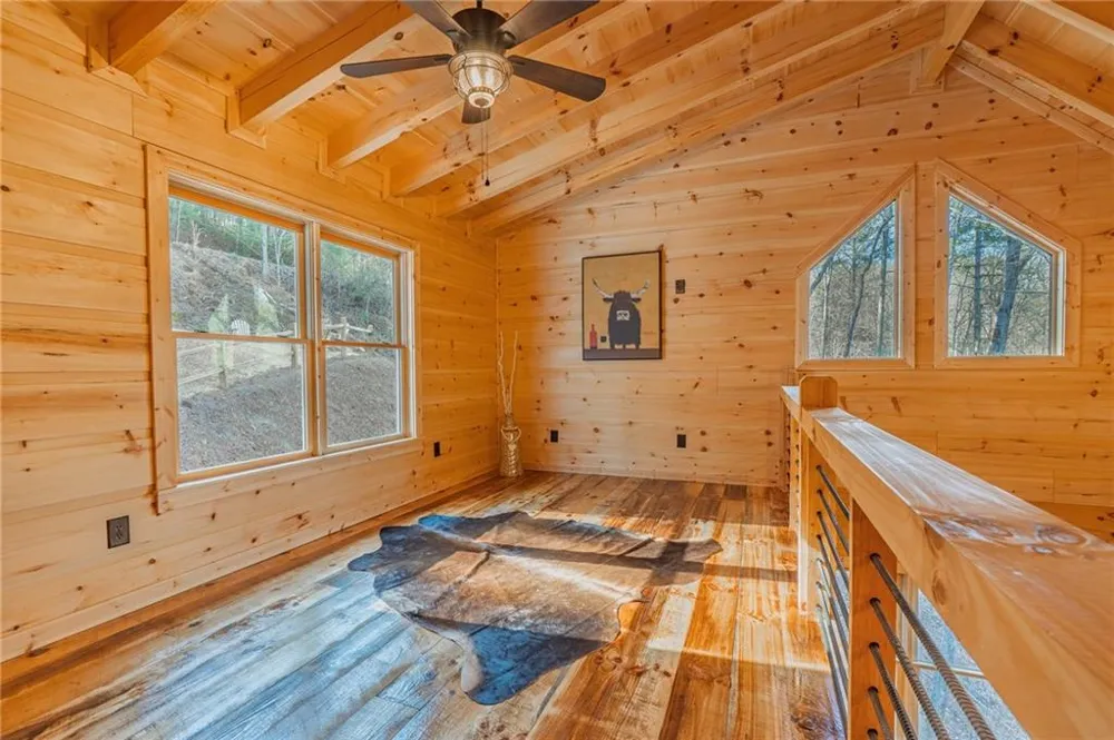 138 Rhondas Way Ellijay, GA 30540