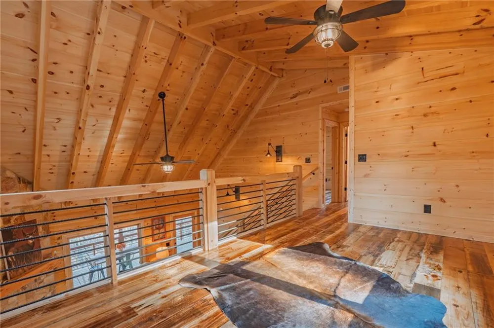 138 Rhondas Way Ellijay, GA 30540