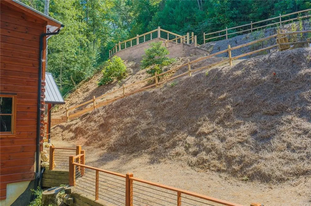 138 Rhondas Way Ellijay, GA 30540