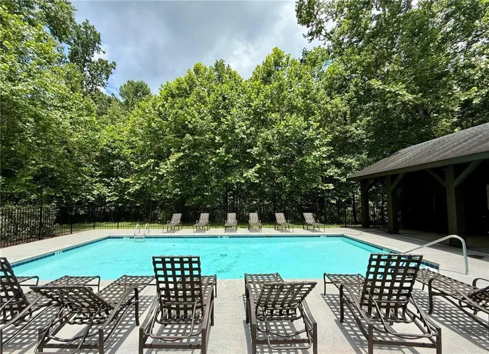 138 Rhondas Way Ellijay, GA 30540