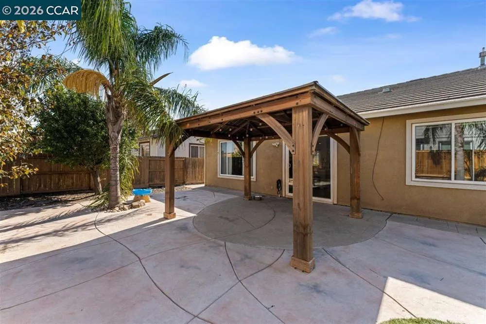 563 Silver Saddle Dr Pittsburg, CA 94565