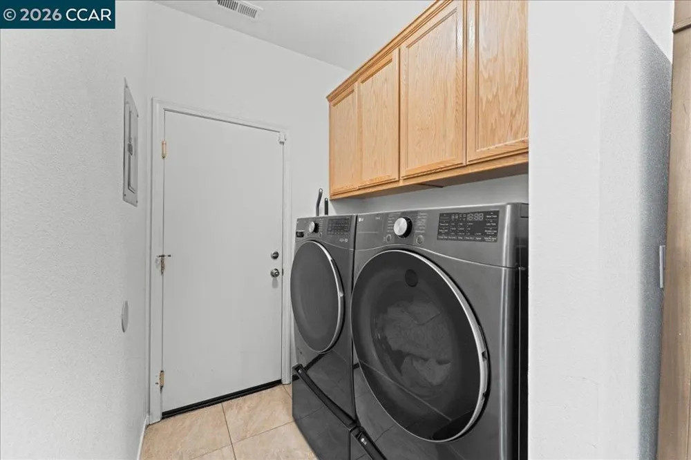 563 Silver Saddle Dr Pittsburg, CA 94565