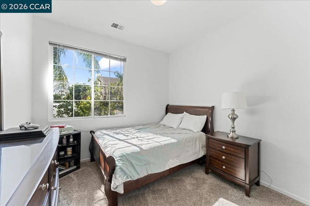 563 Silver Saddle Dr Pittsburg, CA 94565