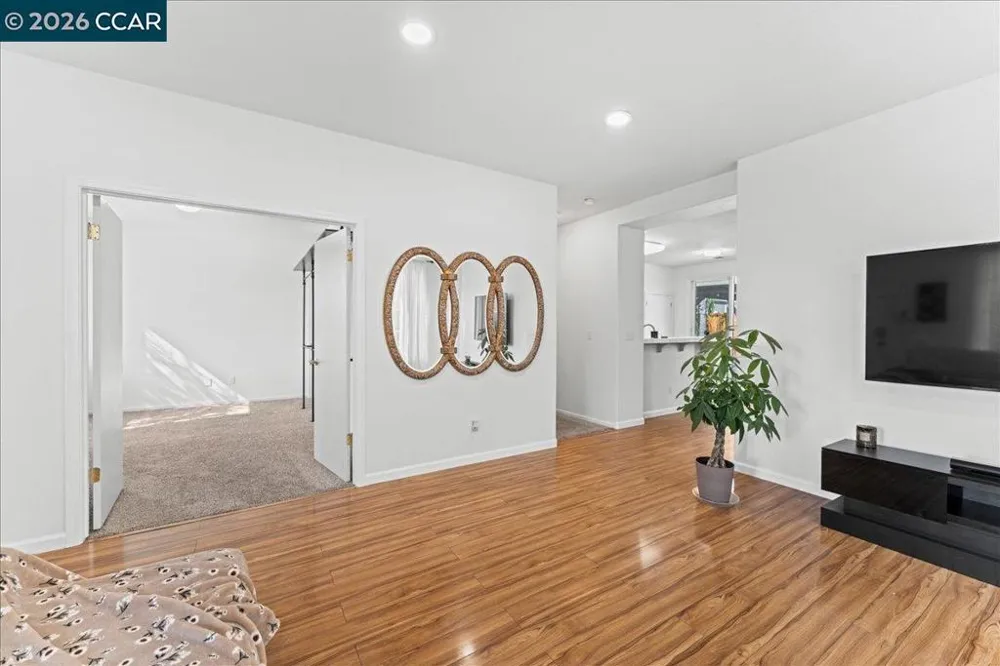563 Silver Saddle Dr Pittsburg, CA 94565