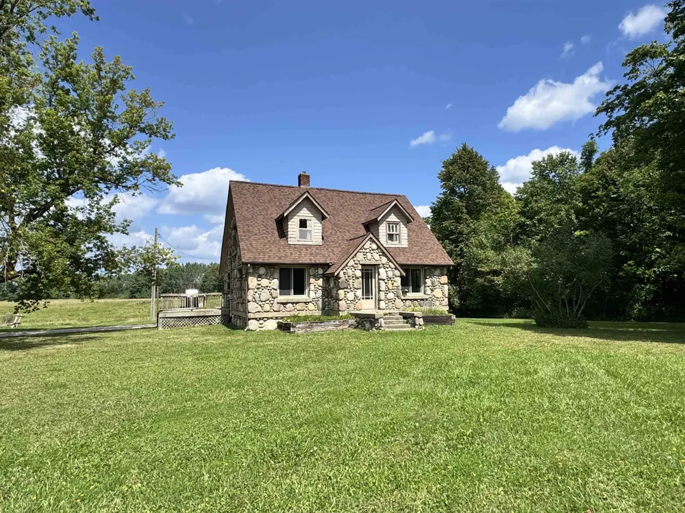 6479 E West Branch Road Richfield Township, MI 48656