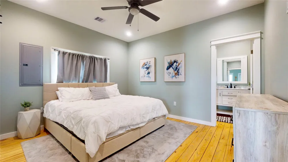 1062 Shady Lane Gilchrist, TX 77617
