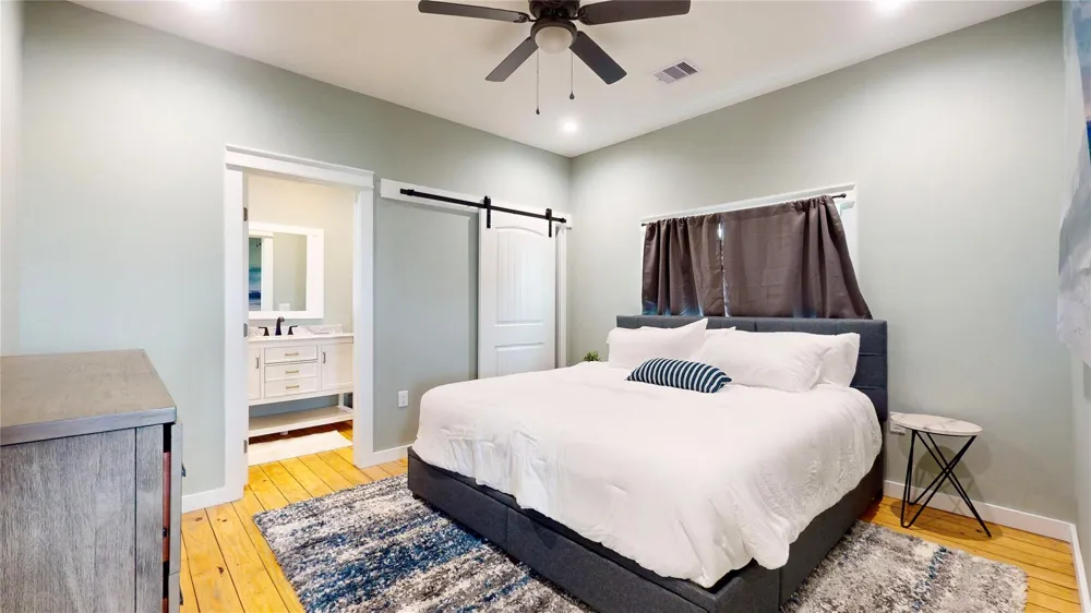 1062 Shady Lane Gilchrist, TX 77617