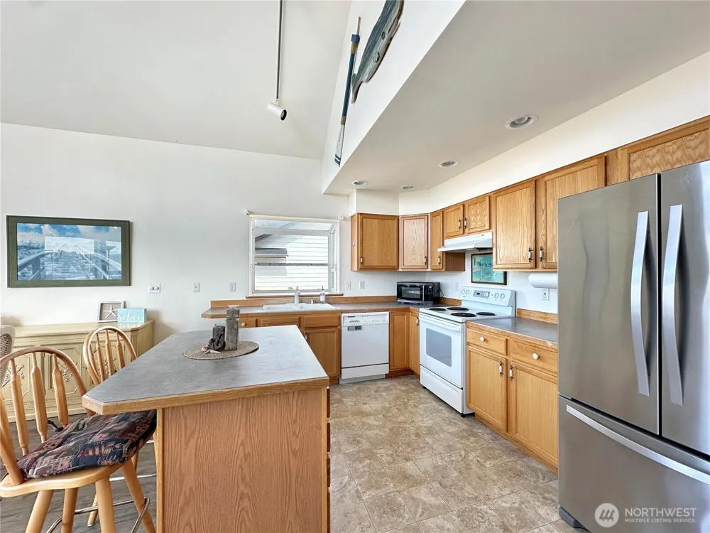1050 Ocean Shores Boulevard Ocean Shores, WA 98569