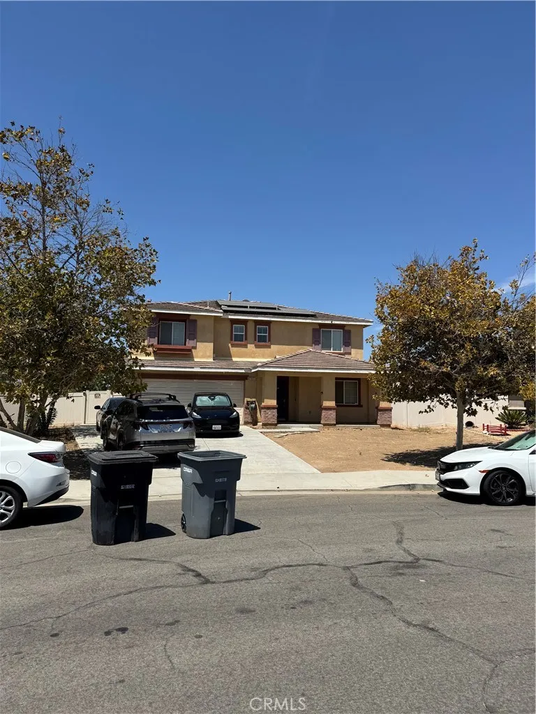 804 Amadova Drive Perris, CA 92571