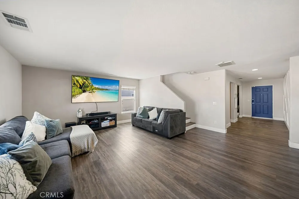 804 Amadova Drive Perris, CA 92571