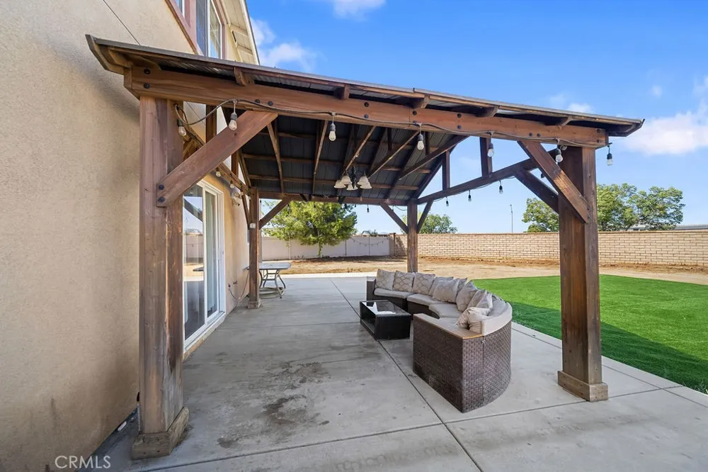 804 Amadova Drive Perris, CA 92571