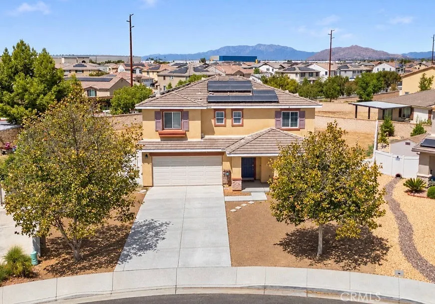 804 Amadova Drive Perris, CA 92571