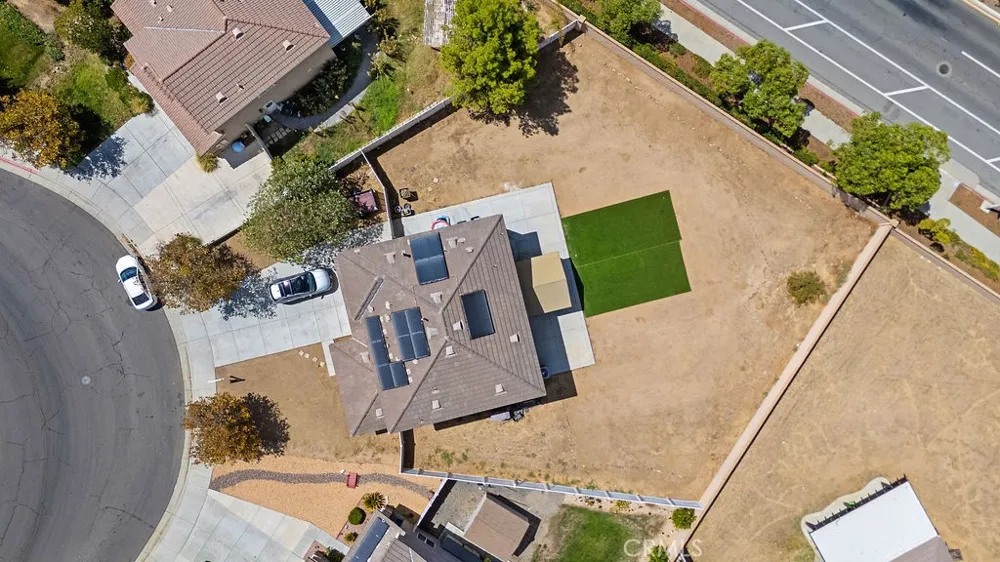 804 Amadova Drive Perris, CA 92571