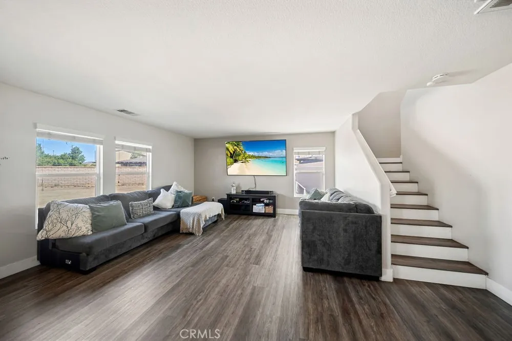 804 Amadova Drive Perris, CA 92571