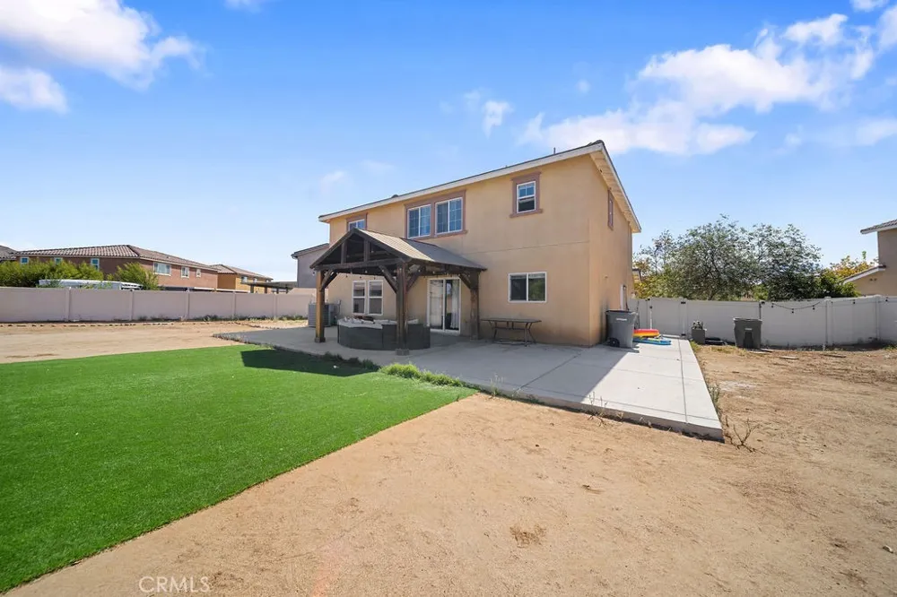 804 Amadova Drive Perris, CA 92571