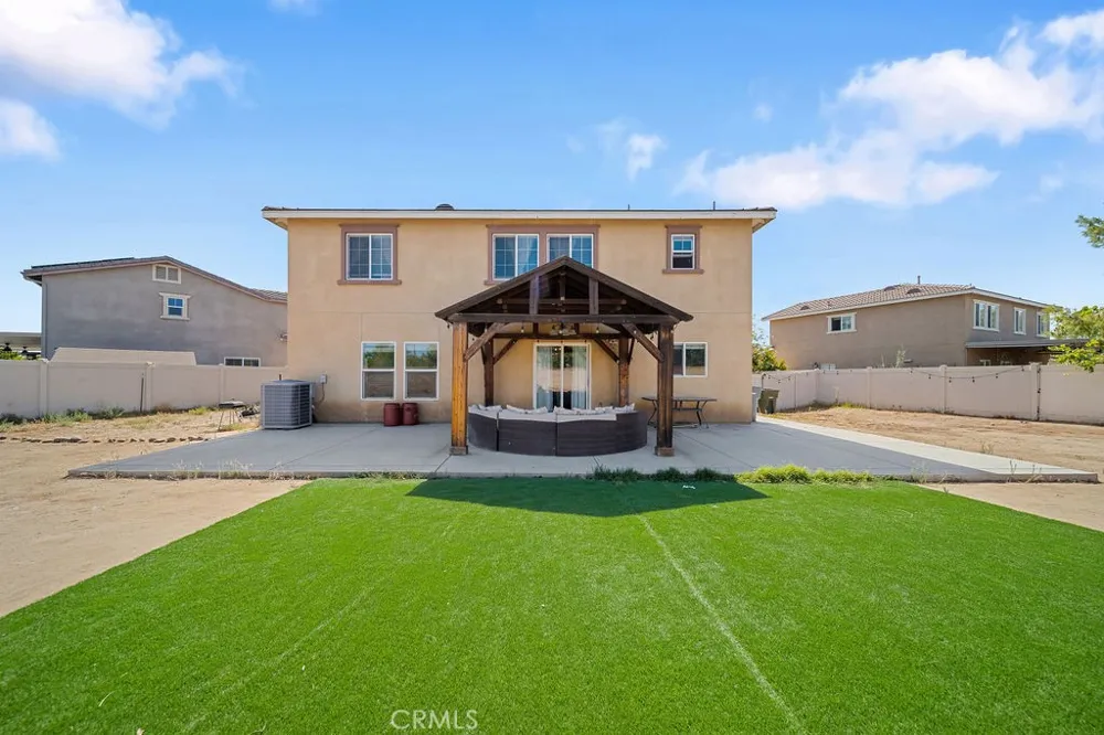 804 Amadova Drive Perris, CA 92571