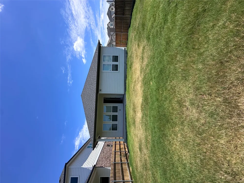 211 Darley Oak Drive Dripping Springs, TX 78620