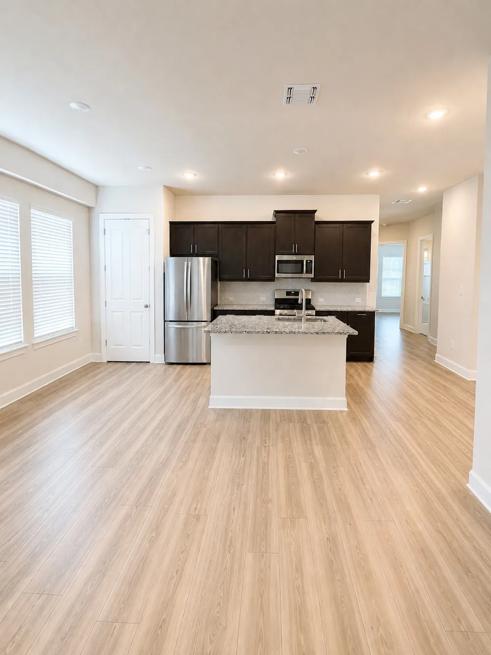 211 Darley Oak Drive Dripping Springs, TX 78620