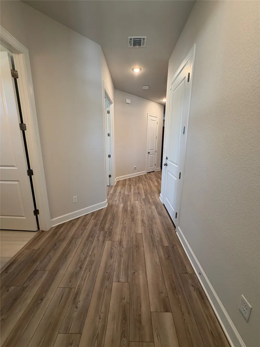 211 Darley Oak Drive Dripping Springs, TX 78620