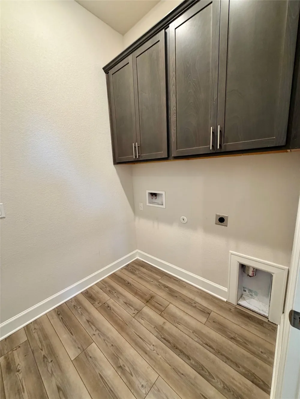 211 Darley Oak Drive Dripping Springs, TX 78620