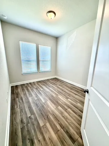 211 Darley Oak Drive Dripping Springs, TX 78620