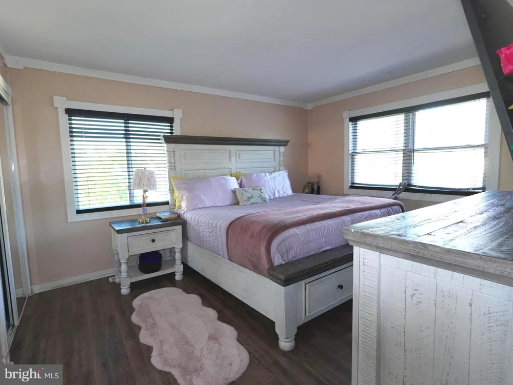 408 JENNIFER LANE Williamstown, NJ 08094