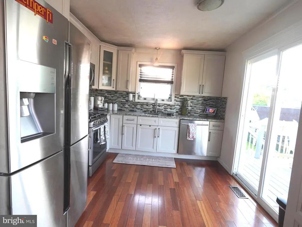 408 JENNIFER LANE Williamstown, NJ 08094