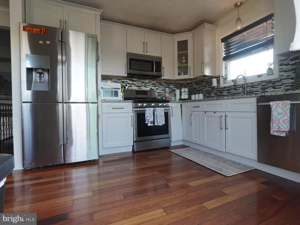 408 JENNIFER LANE Williamstown, NJ 08094