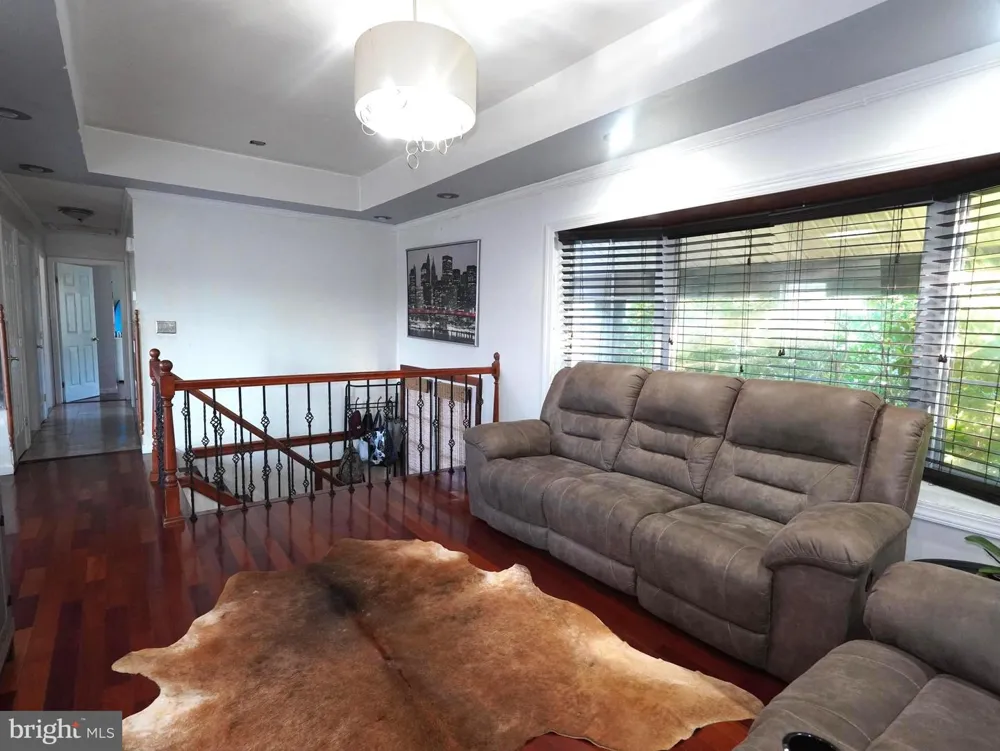 408 JENNIFER LANE Williamstown, NJ 08094