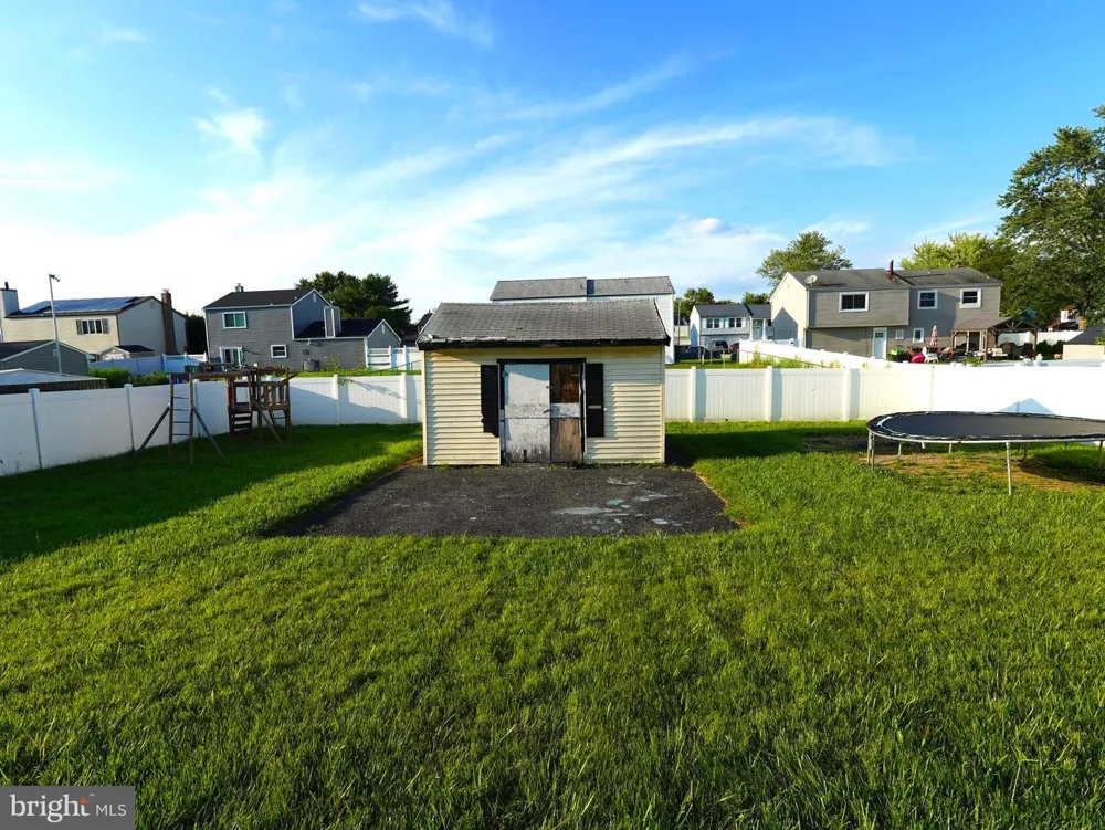 408 JENNIFER LANE Williamstown, NJ 08094