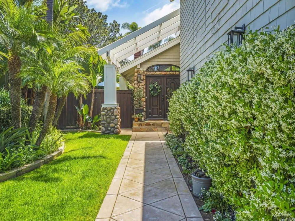 365 Shore View Lane Encinitas, CA 92024