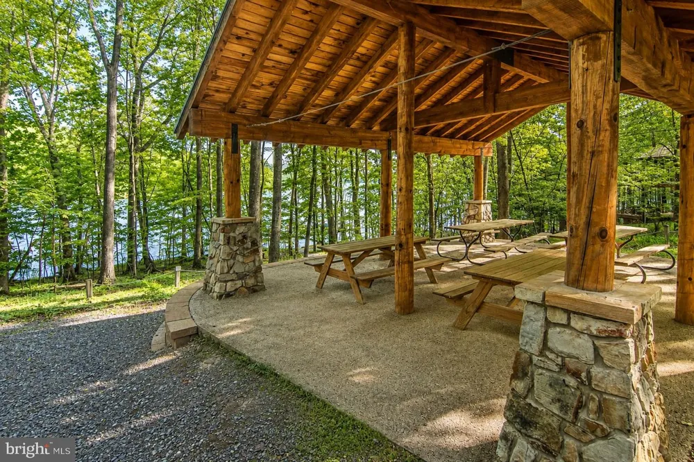 DEEP CREEK HIGHLANDS ROAD Mc Henry, MD 21541