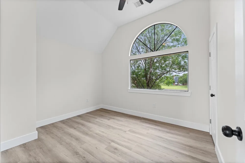 15806 Lakeview Drive Beach City, TX 77523