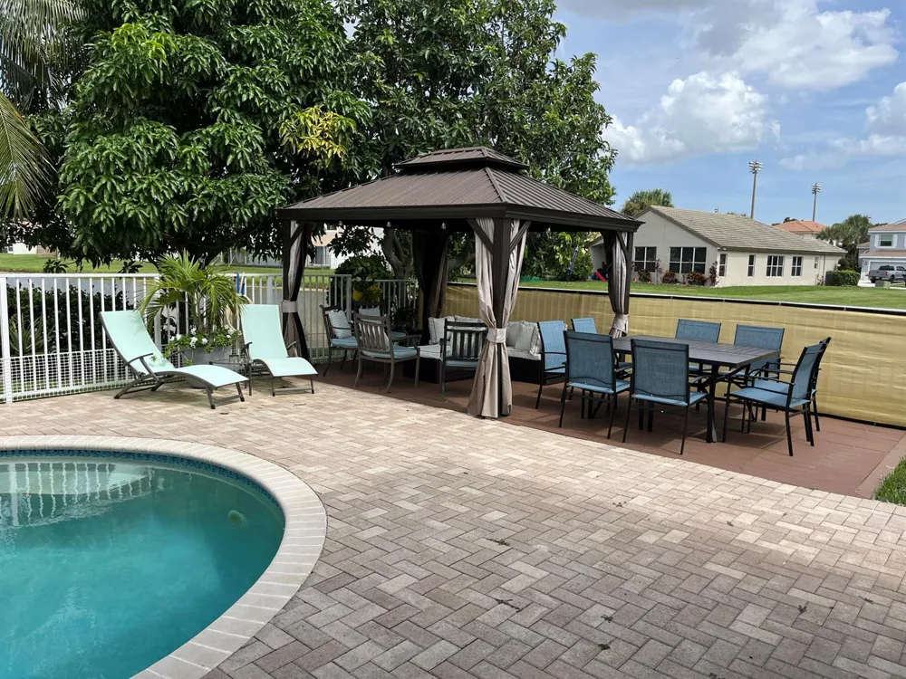 7576 Savannah Lane Lake Worth, FL 33463